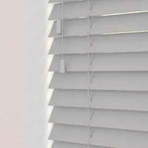 Wooden Venetian Blinds - Kalm